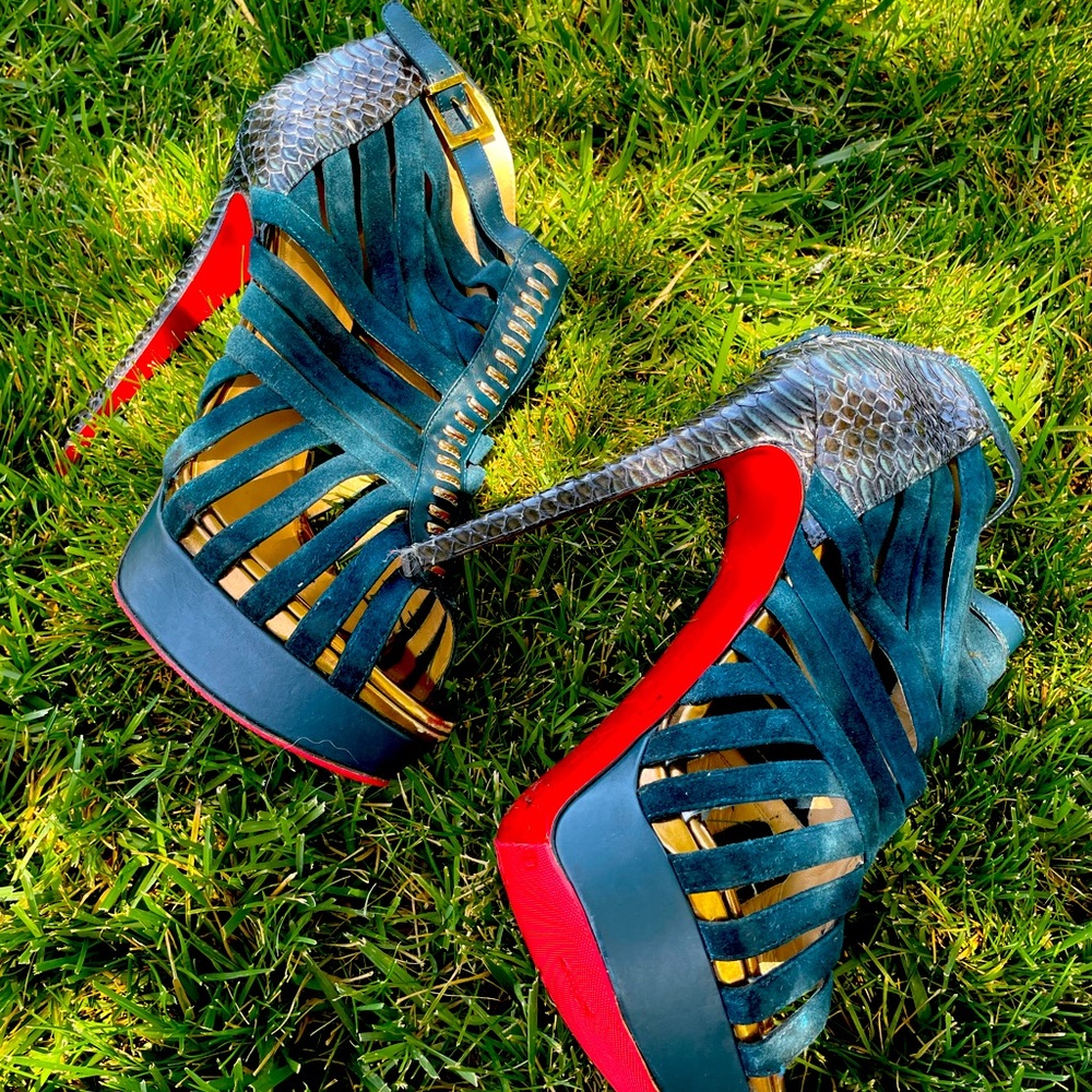 SALE 100% AUTHENTIC Christian louboutin heels